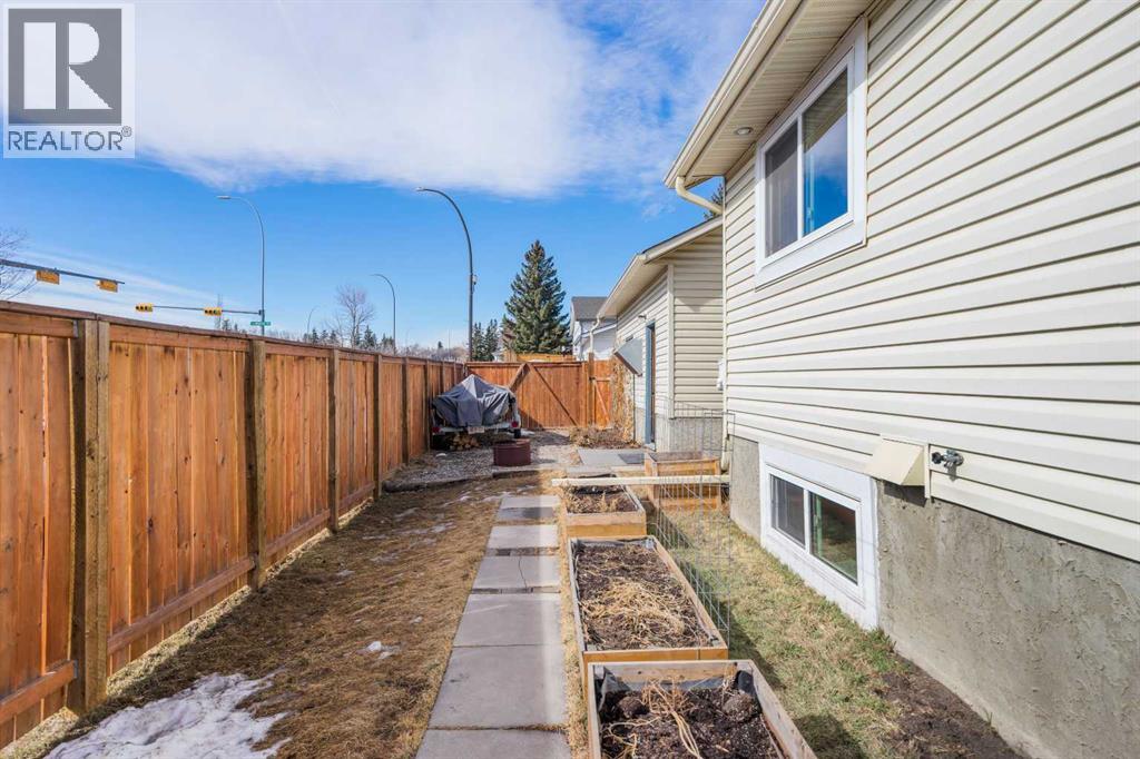 Single Family House Bungalow for Sale in  Millcrest Green SW Millrise Calgary 