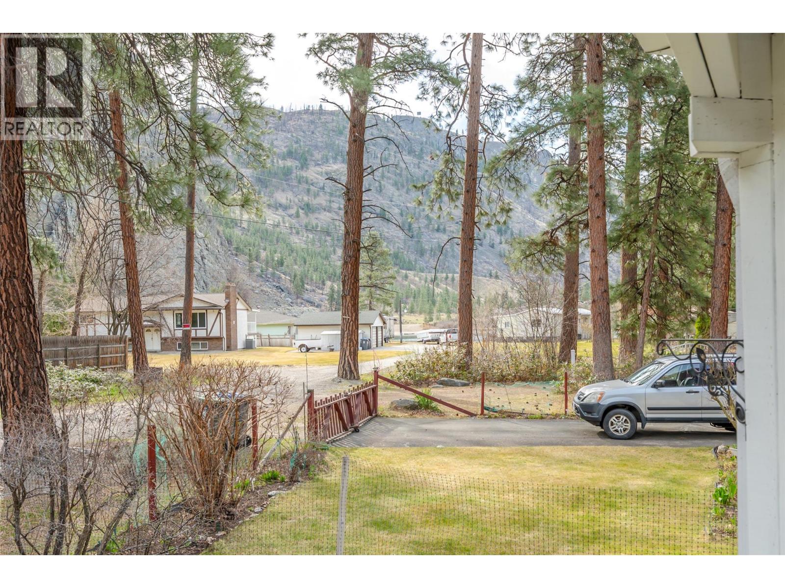 174 GALLAGHER LAKE Road Unit# 14, Oliver