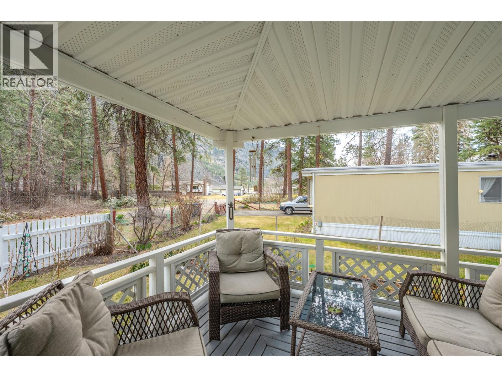 174 GALLAGHER LAKE Road Unit# 14, Oliver