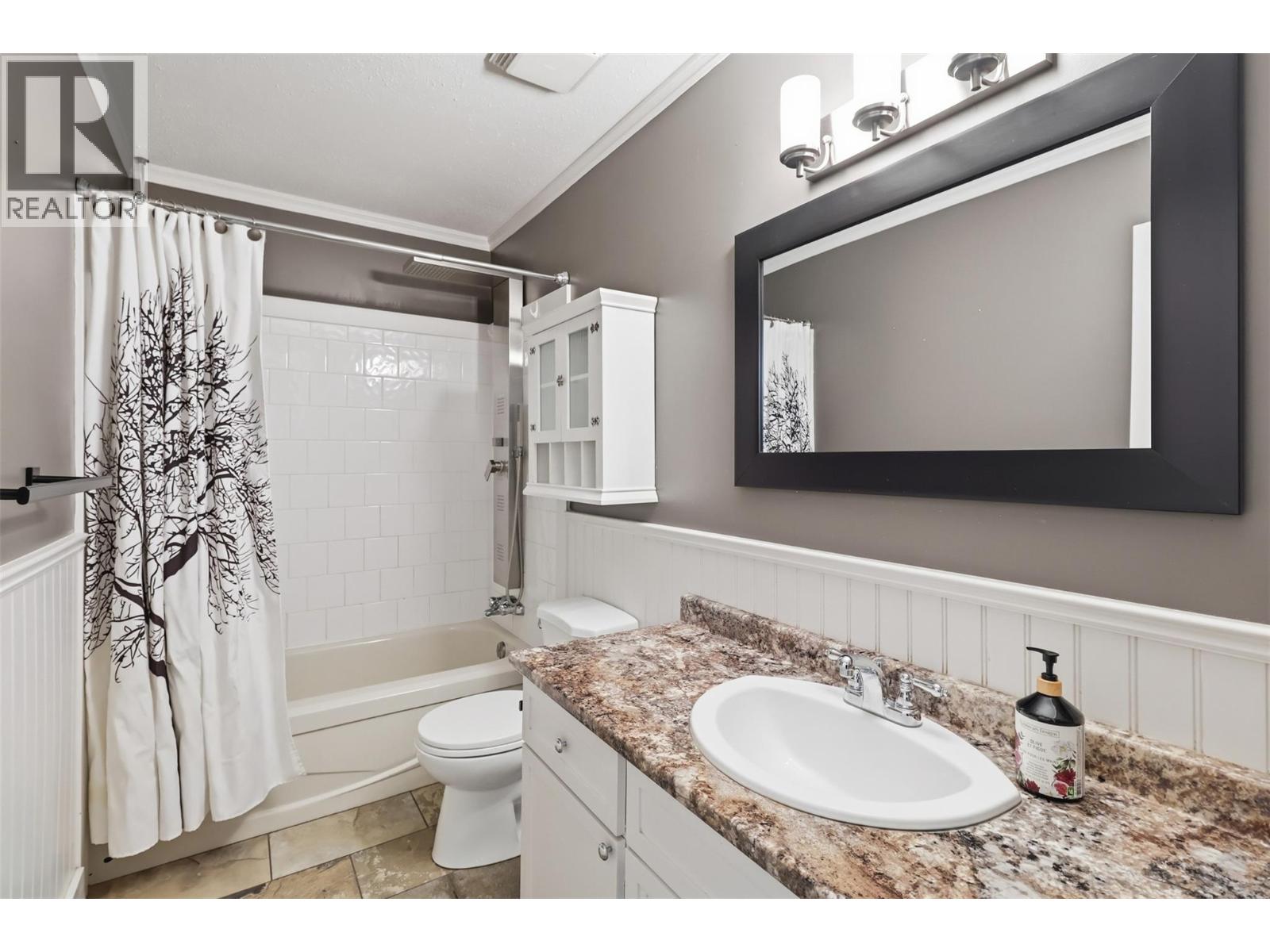 1189 HOWE Road, Kamloops