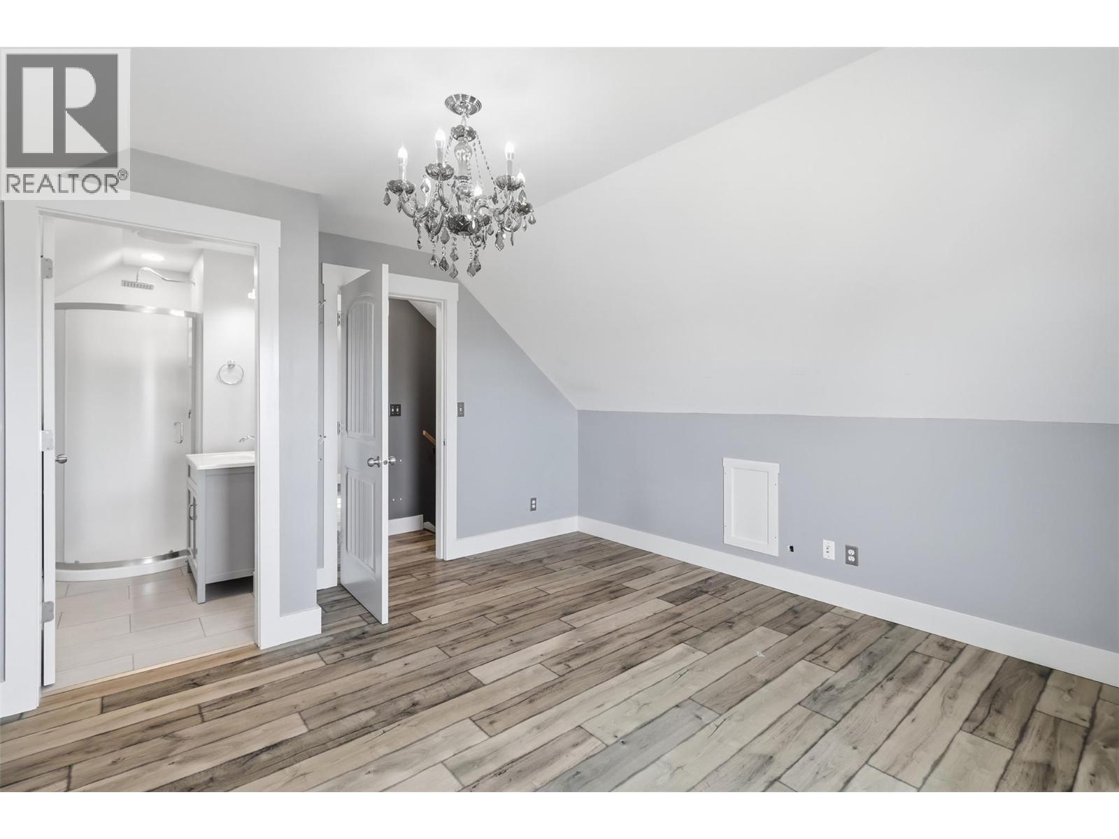 1189 HOWE Road, Kamloops