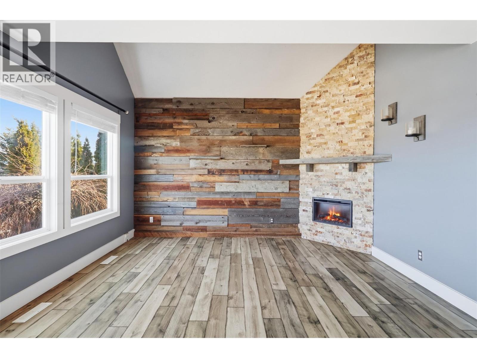 1189 HOWE Road, Kamloops