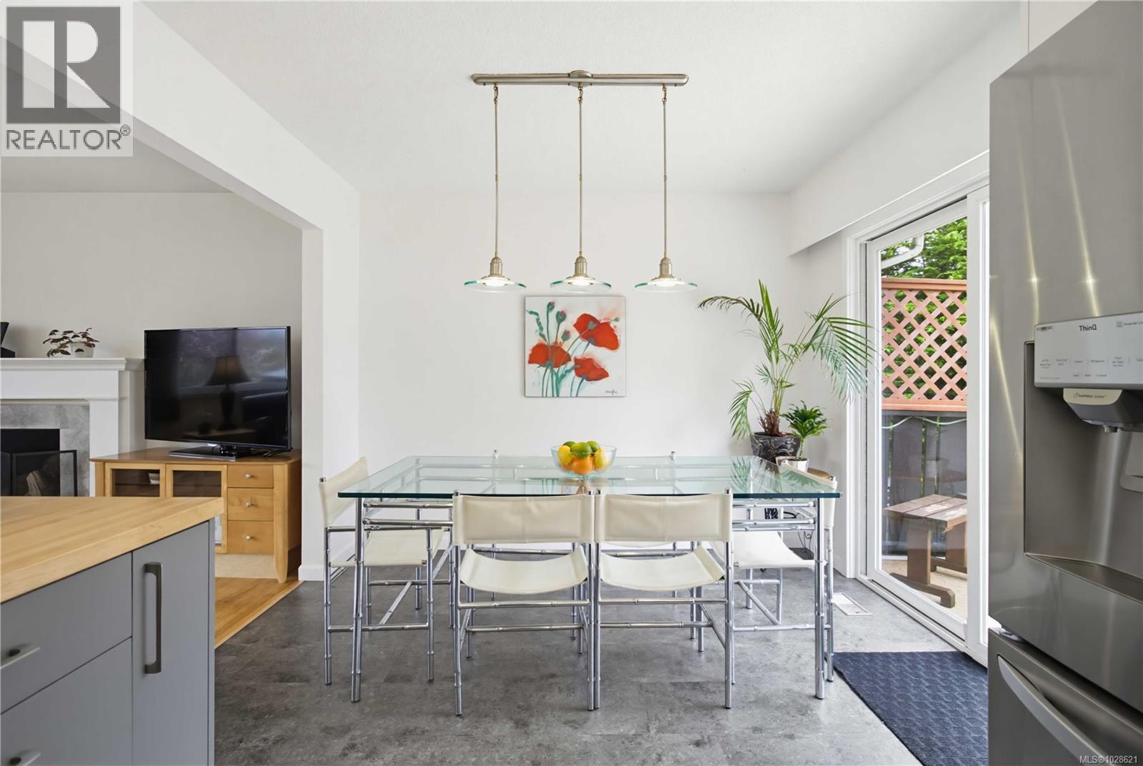  9552 Sharples Road, Sidney