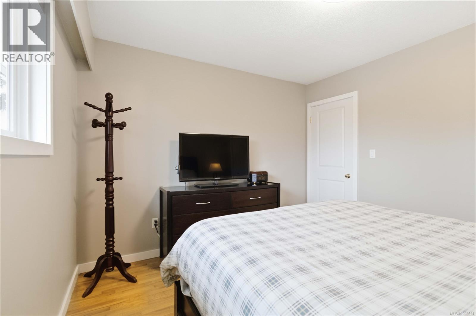  9552 Sharples Road, Sidney