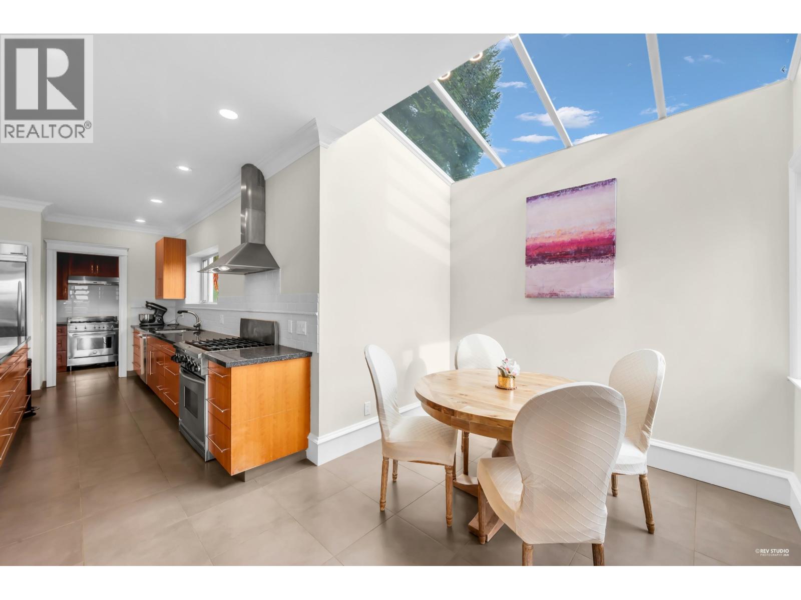 715 KING GEORGES WAY, West Vancouver