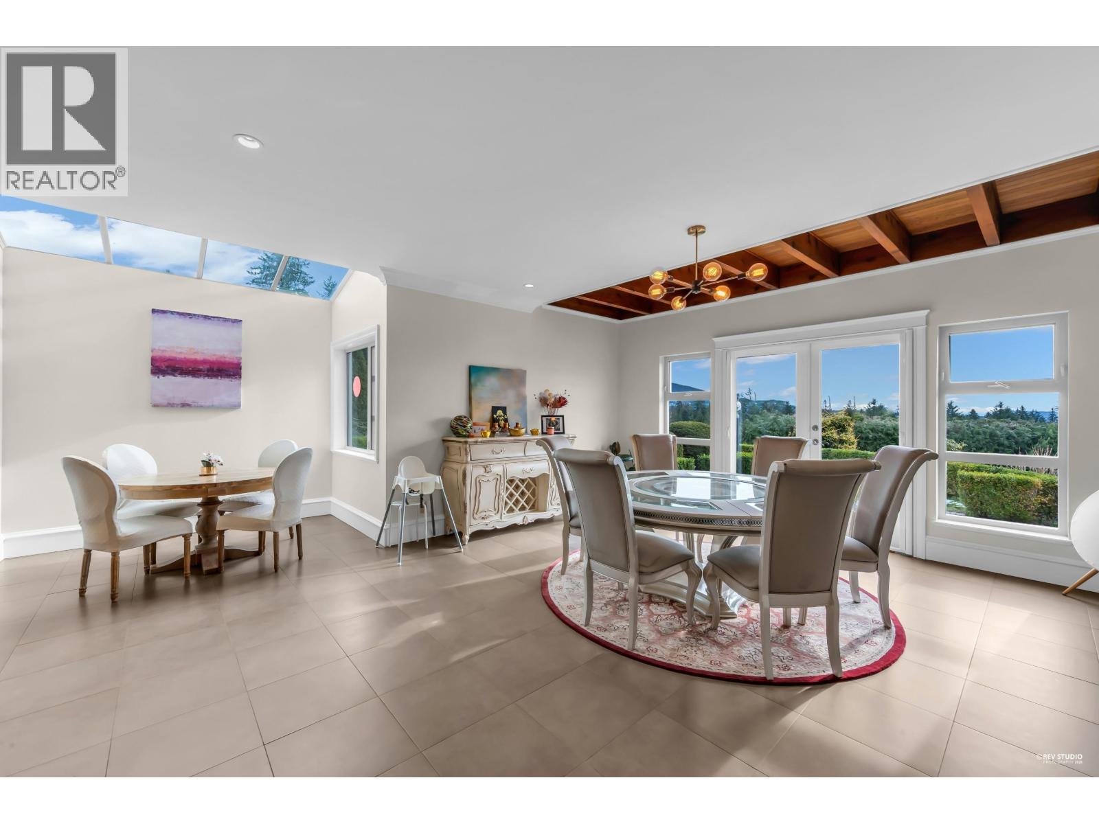 715 KING GEORGES WAY, West Vancouver