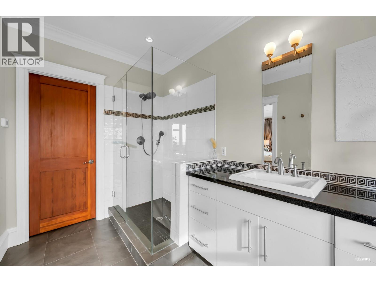 715 KING GEORGES WAY, West Vancouver