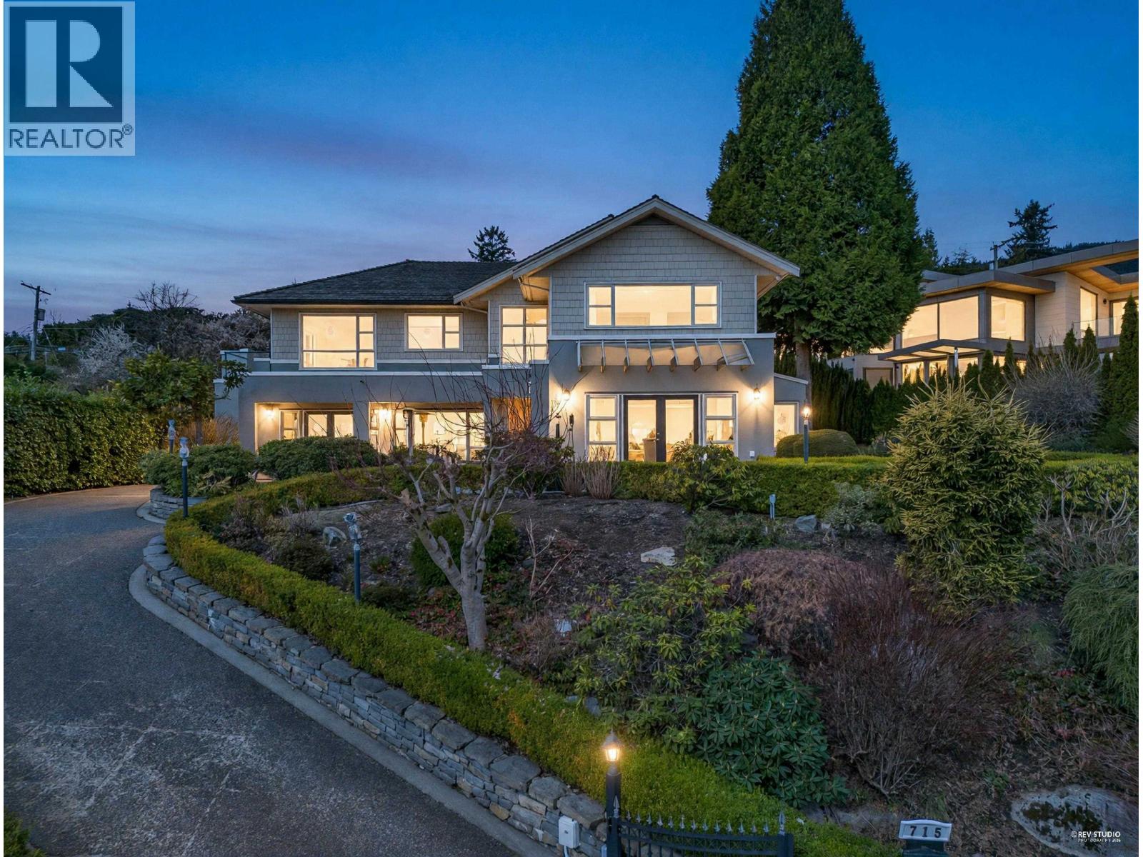 715 KING GEORGES WAY, West Vancouver