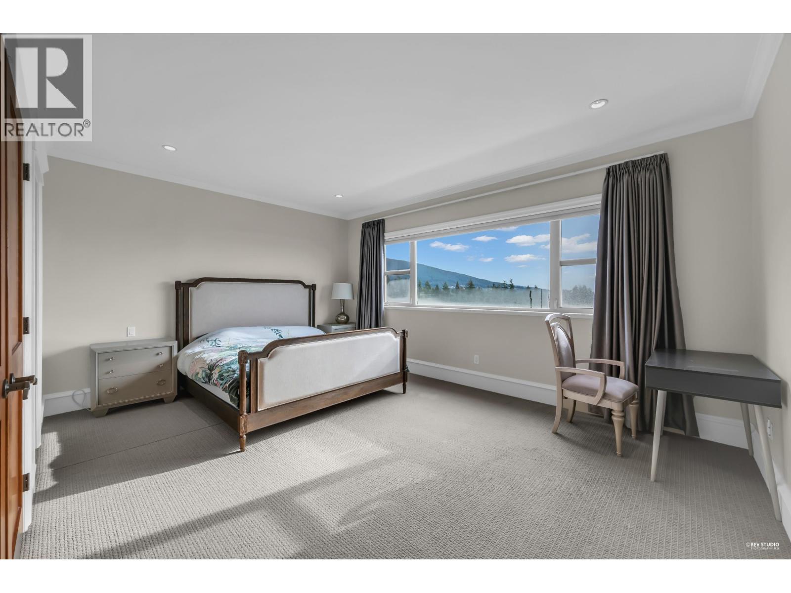 715 KING GEORGES WAY, West Vancouver