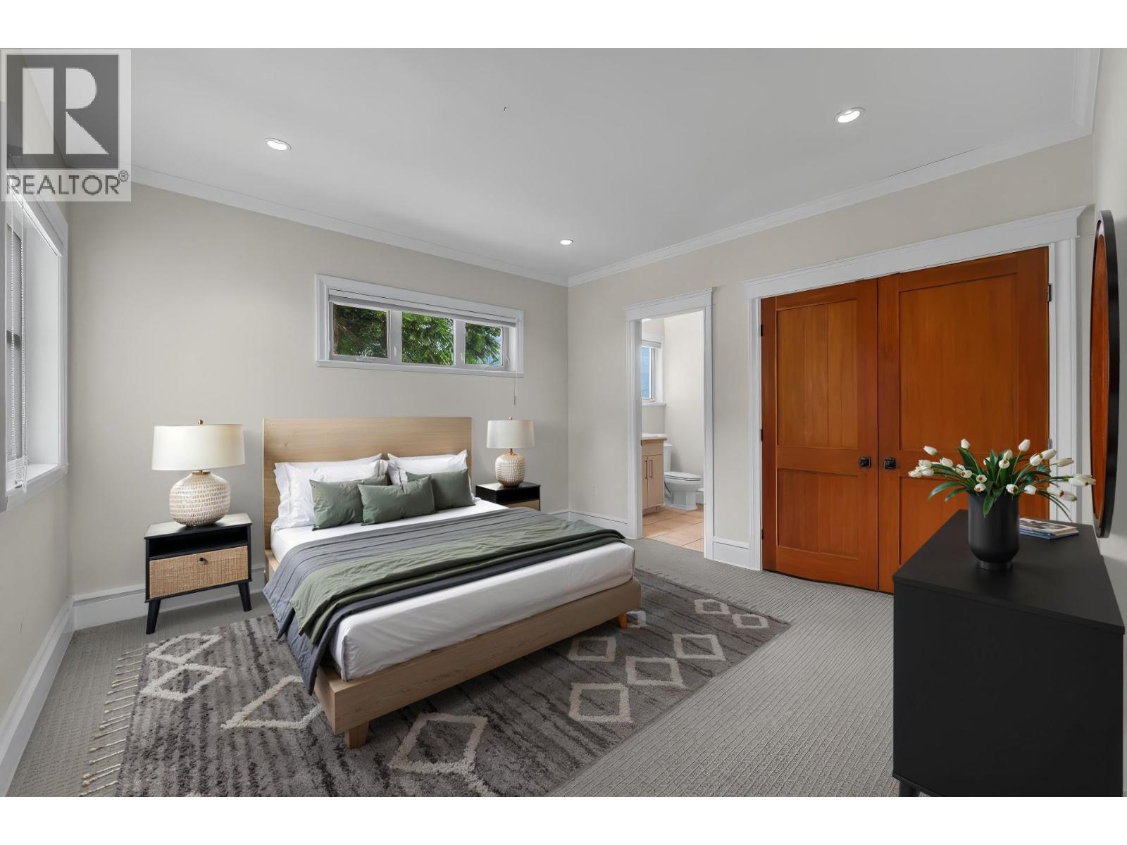 715 KING GEORGES WAY, West Vancouver