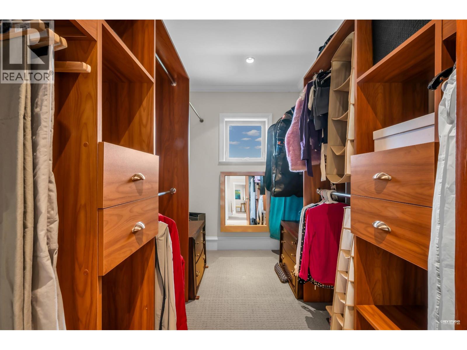 715 KING GEORGES WAY, West Vancouver