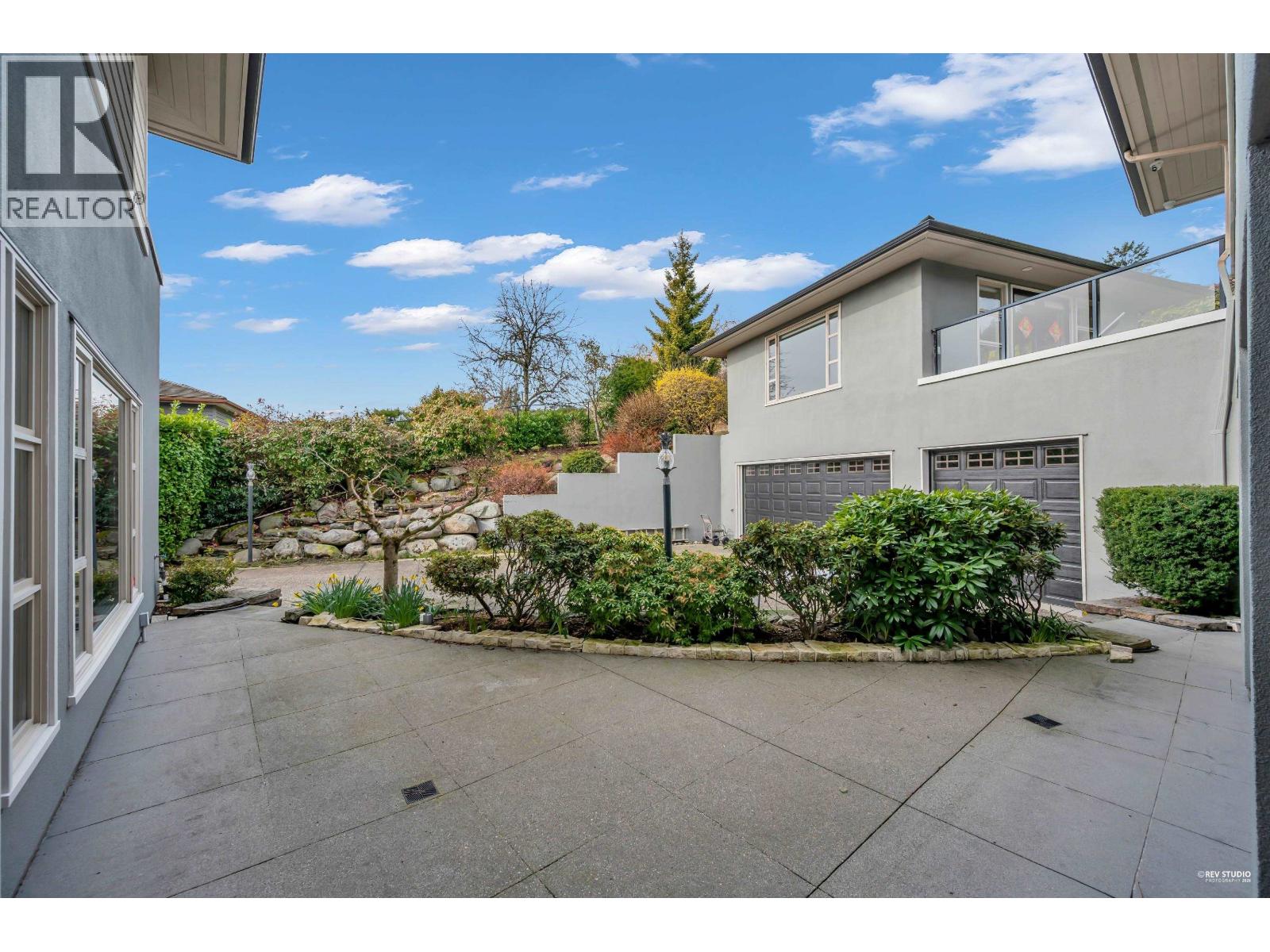 715 KING GEORGES WAY, West Vancouver