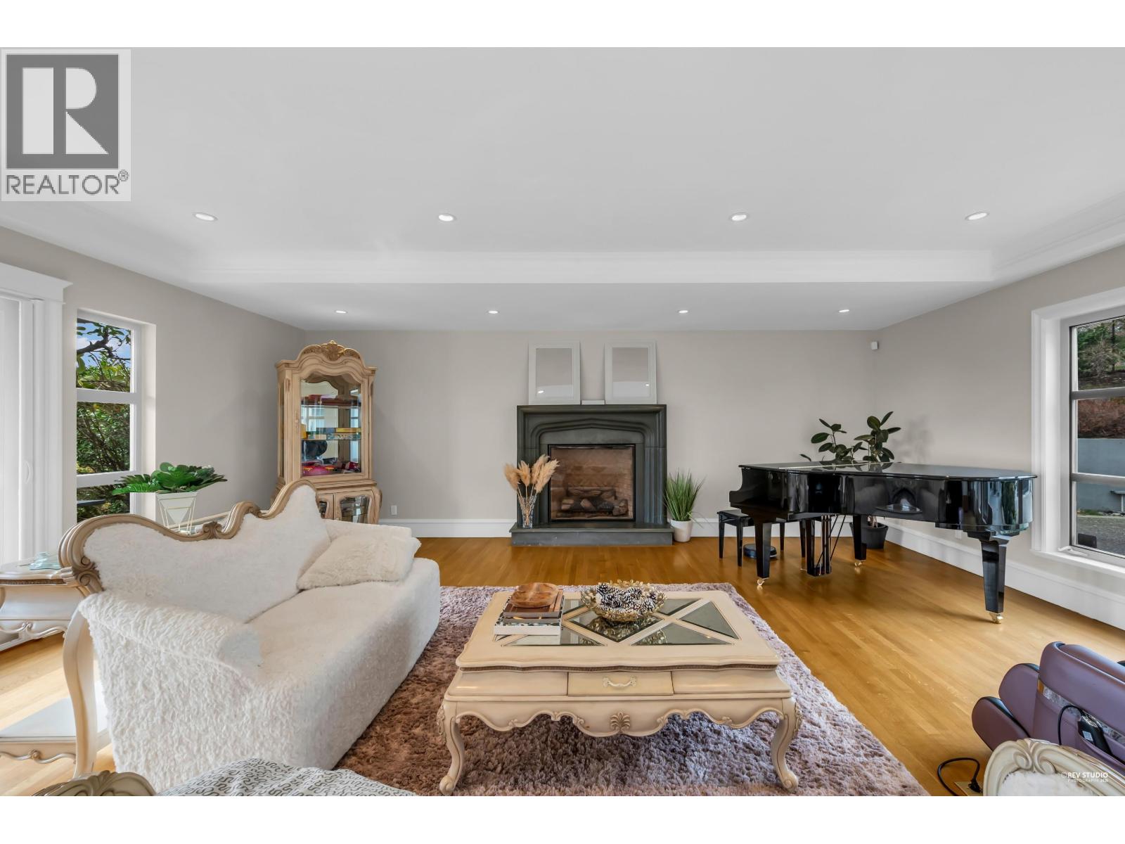 715 KING GEORGES WAY, West Vancouver