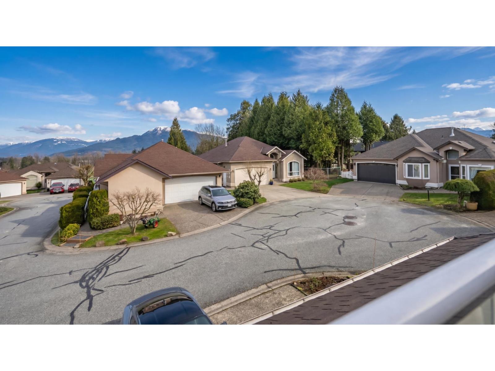 37 47470 CHARTWELL DRIVE, Little Mountain, Chilliwack