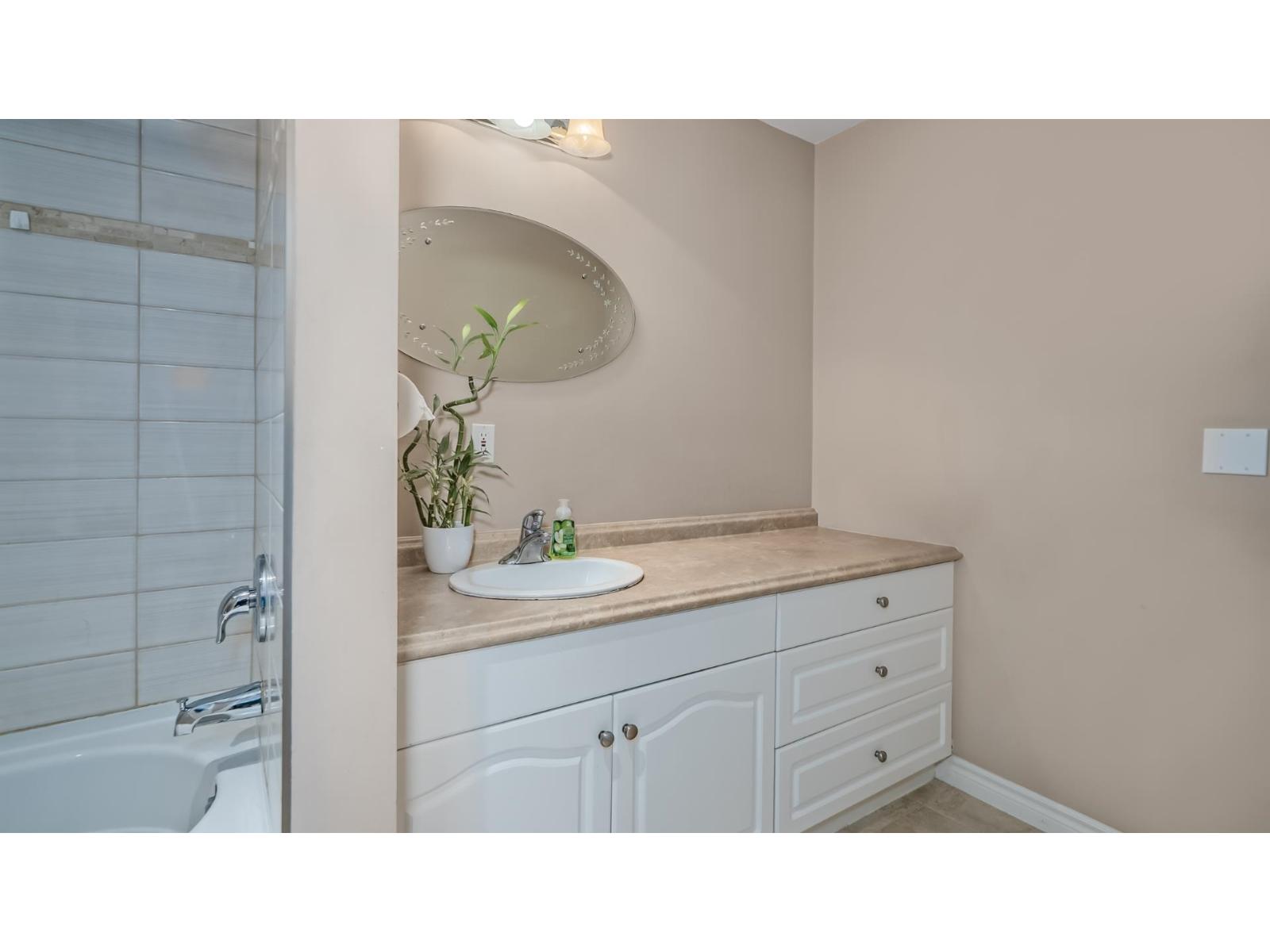 37 47470 CHARTWELL DRIVE, Little Mountain, Chilliwack