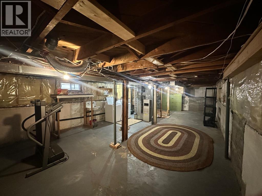 Single Family House for Sale in   Avenue NE Crescent Heights Calgary 