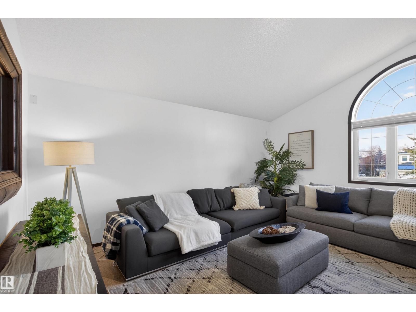 352 MEADOWVIEW TC, Sherwood Park