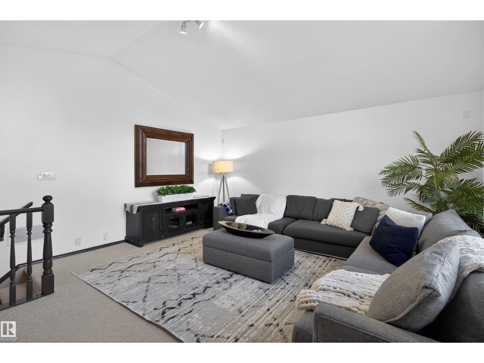 352 MEADOWVIEW TC, Sherwood Park