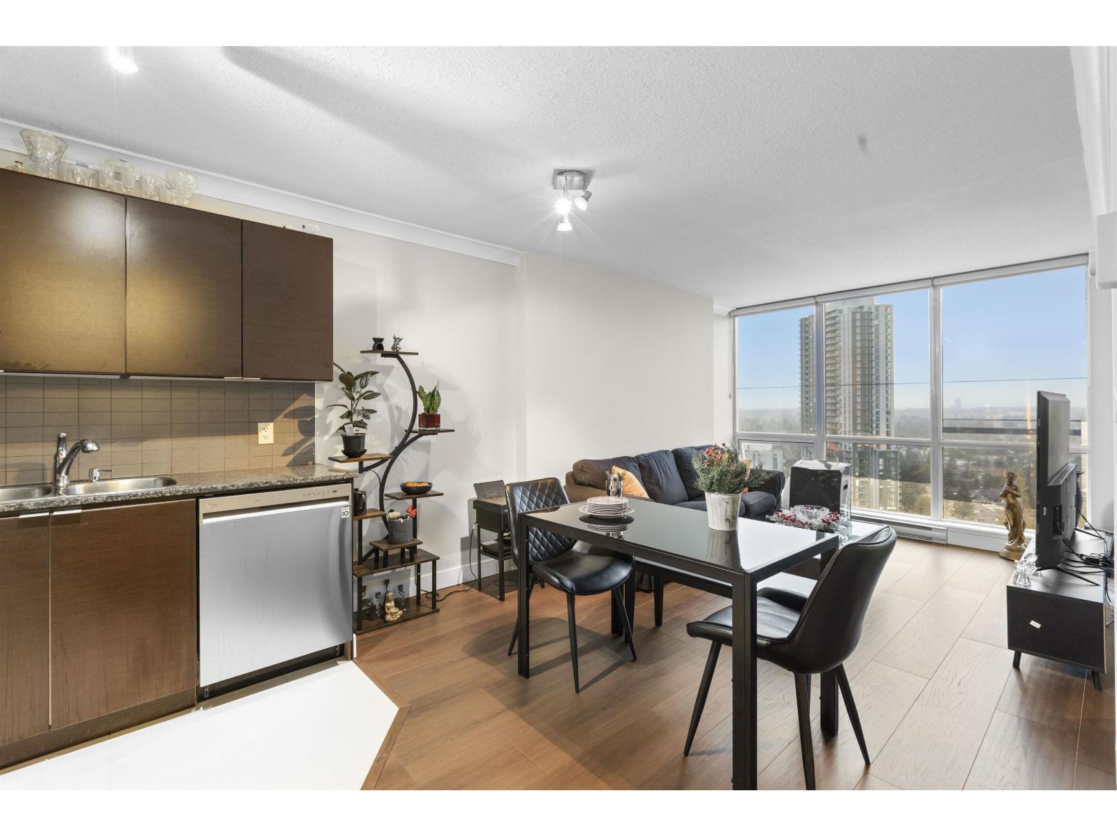 3001 13618 100 Avenue - photo 2