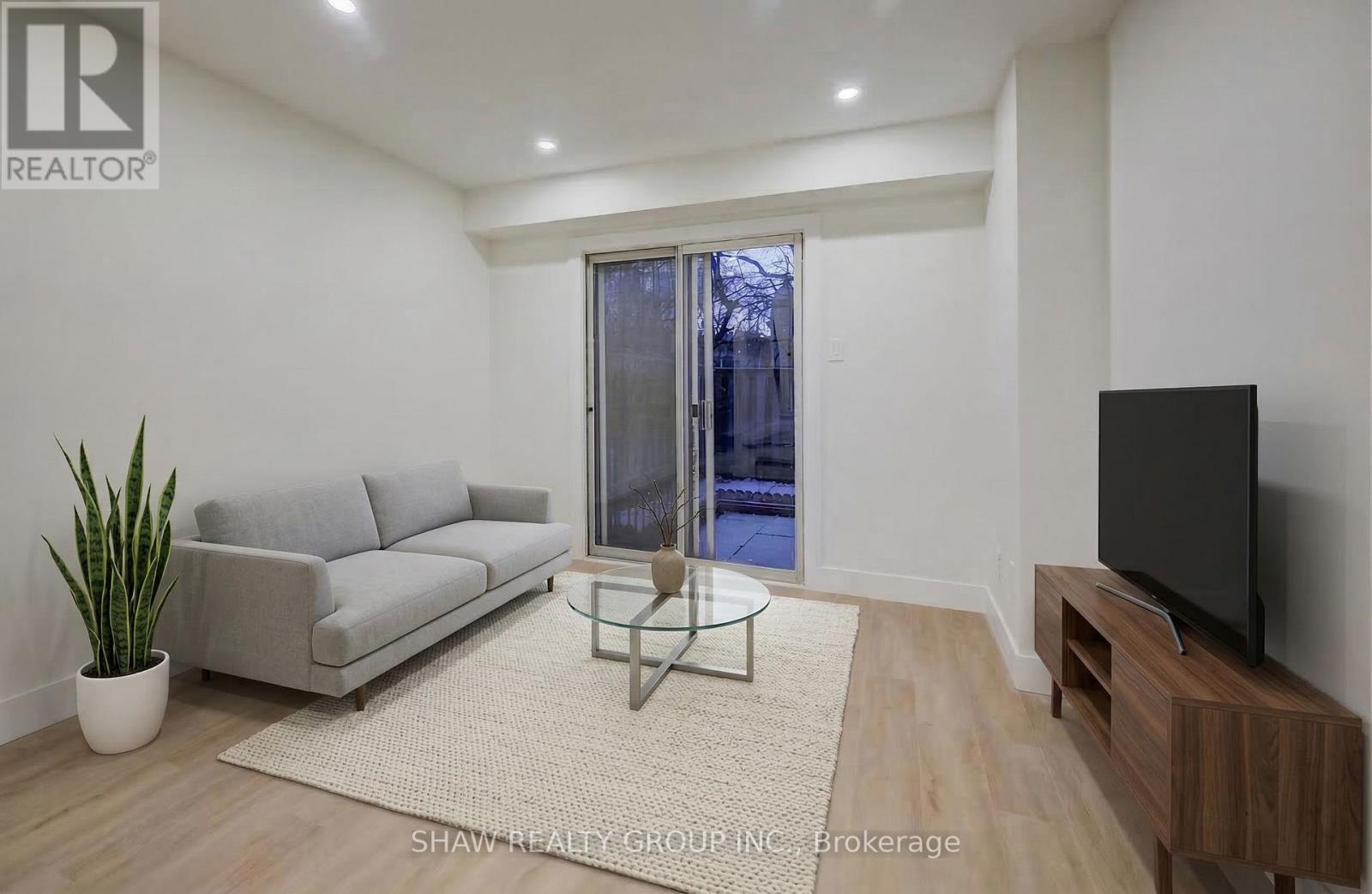 #149 275 BROADVIEW AVENUE - 13