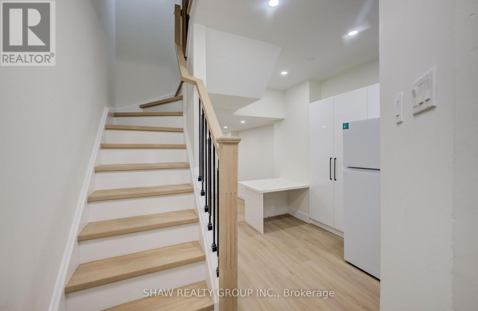 #149 275 BROADVIEW AVENUE - 6
