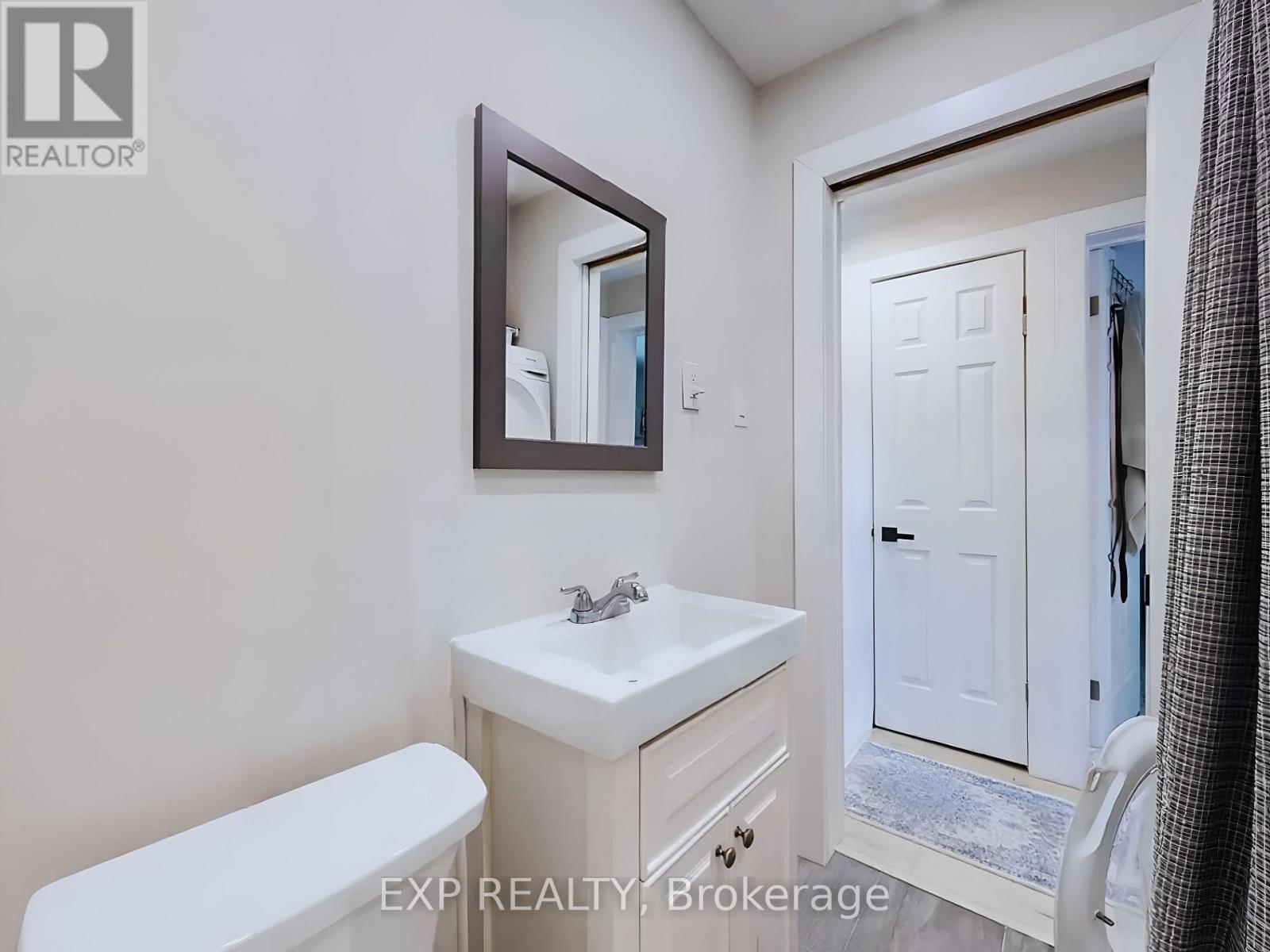 200 WATERLOO AVENUE - 21