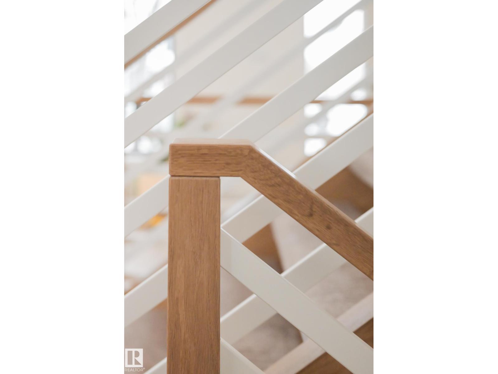 9140 74 AV NW - 12