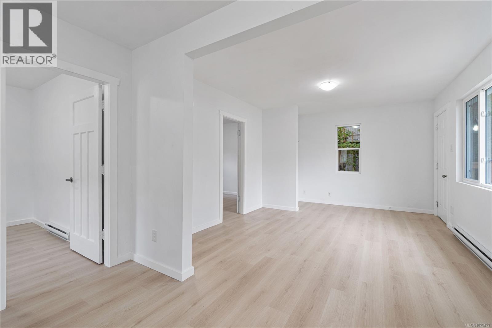 656 LAMBERT AVE - 13