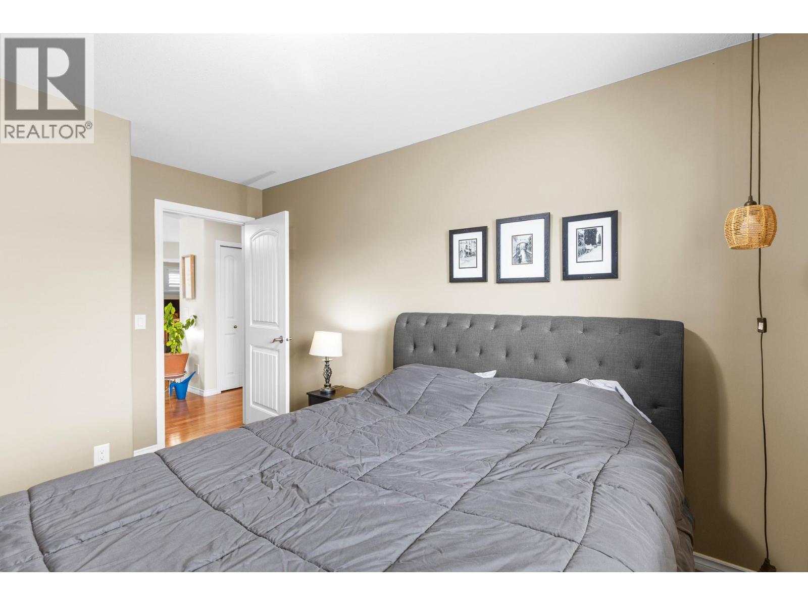 2253 WILKINSON STREET - 34