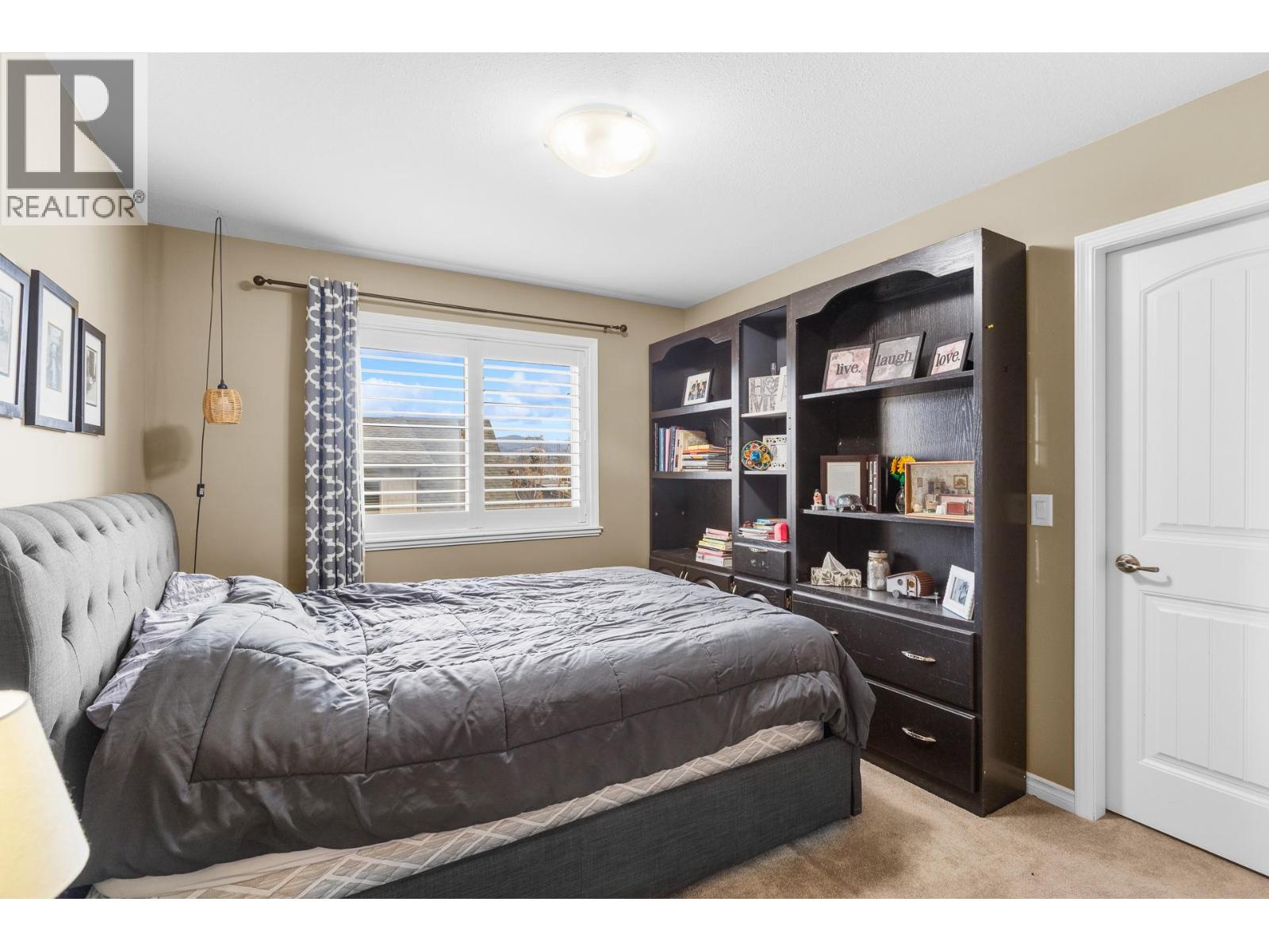 2253 WILKINSON STREET - 33