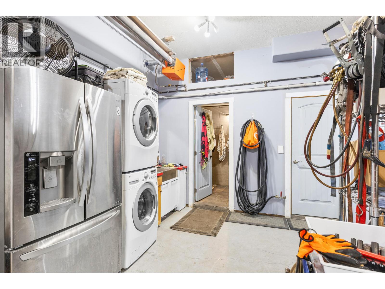 2253 WILKINSON STREET - 70