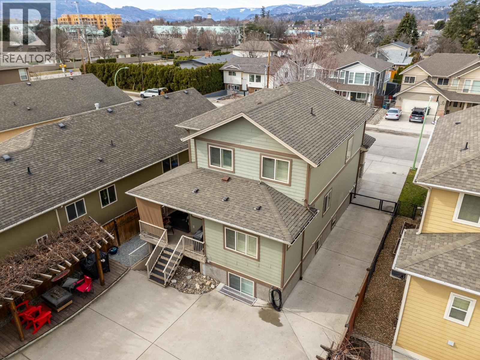 2253 WILKINSON STREET - 82