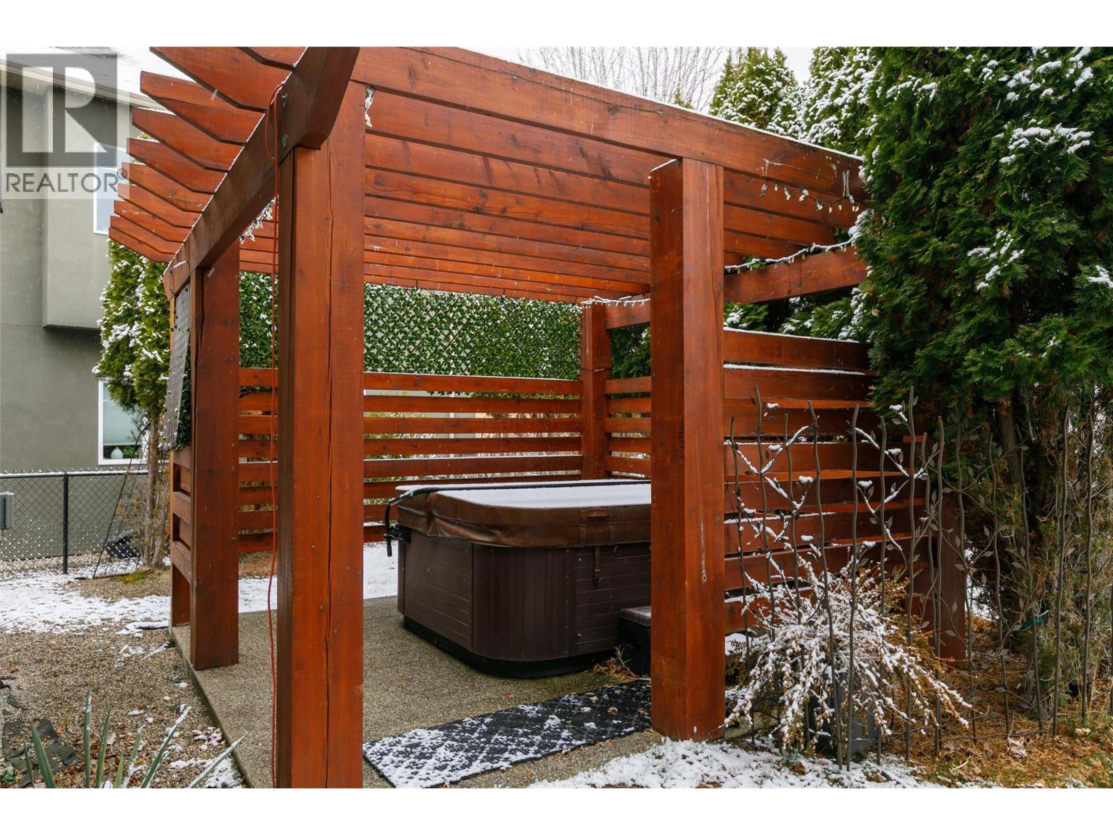  742 Crozier Avenue, Kelowna