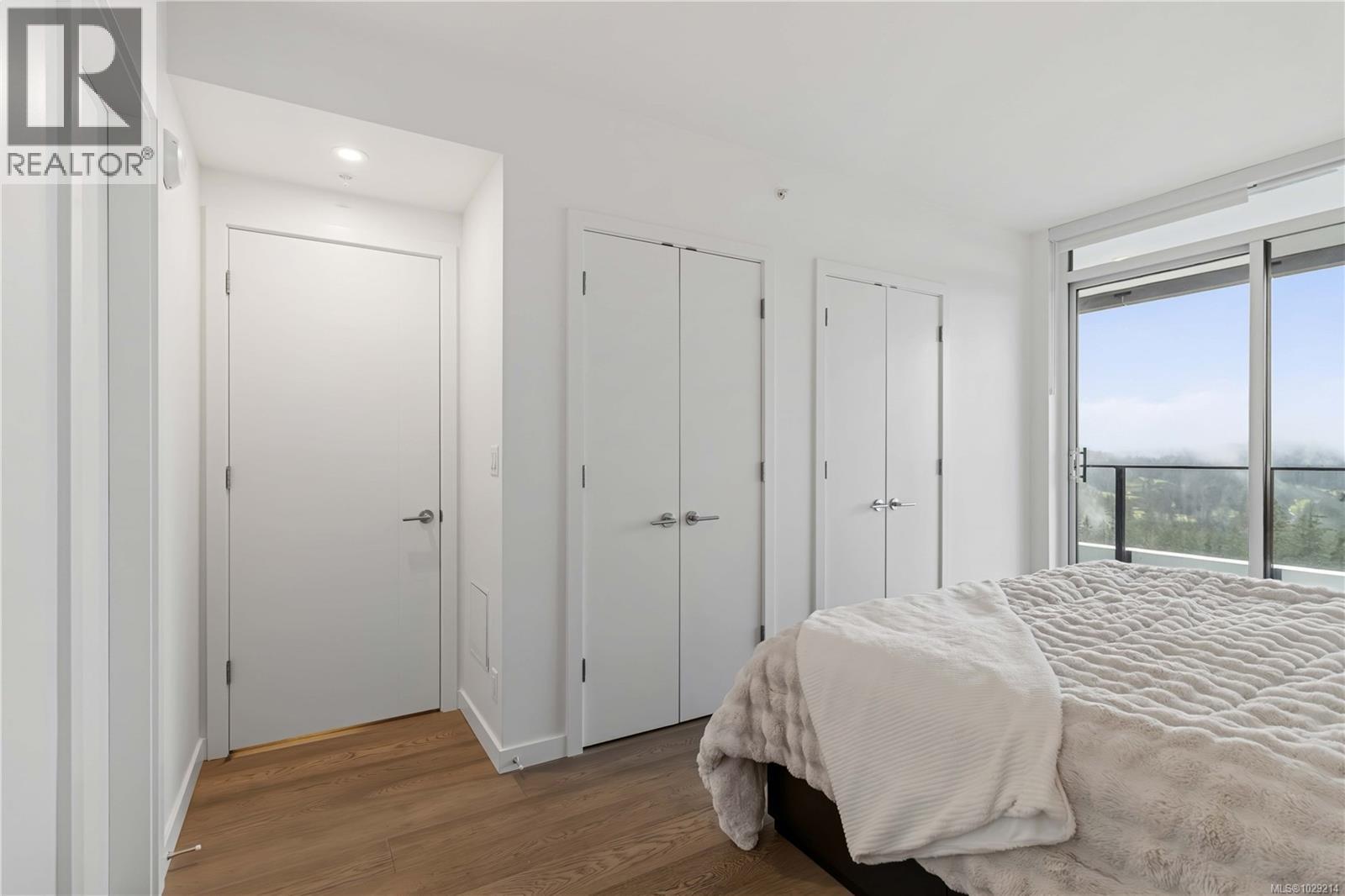 #1006 2000 HANNINGTON RD - 13