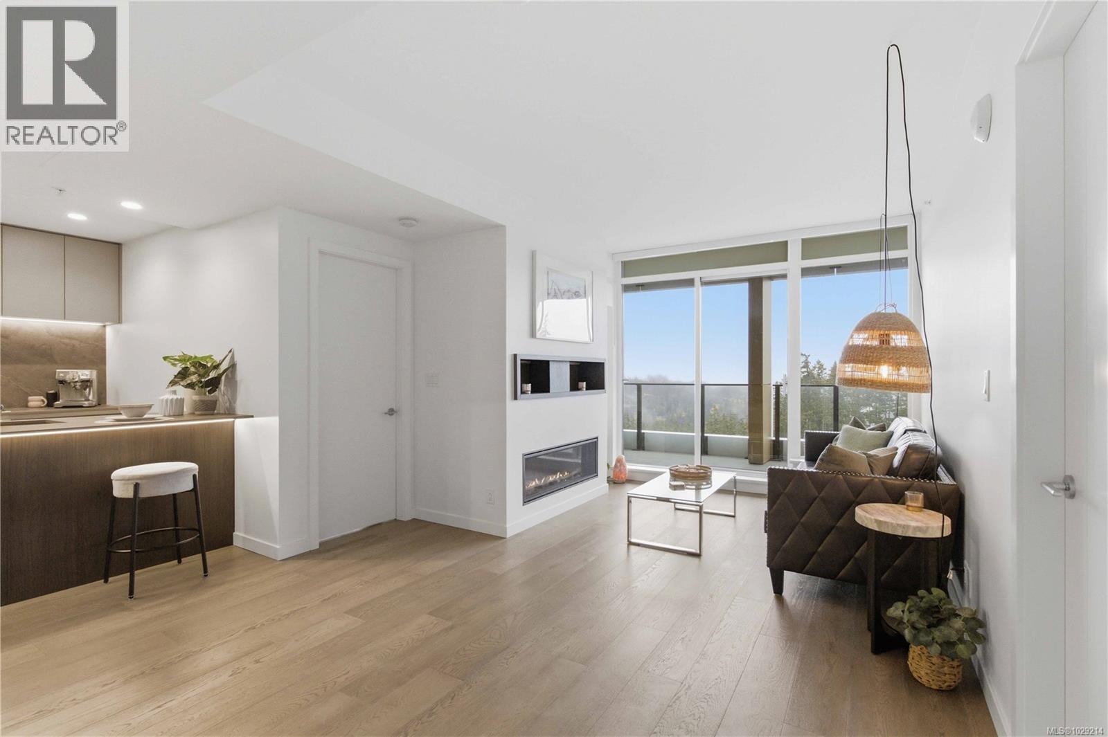 #1006 2000 HANNINGTON RD - Image 3