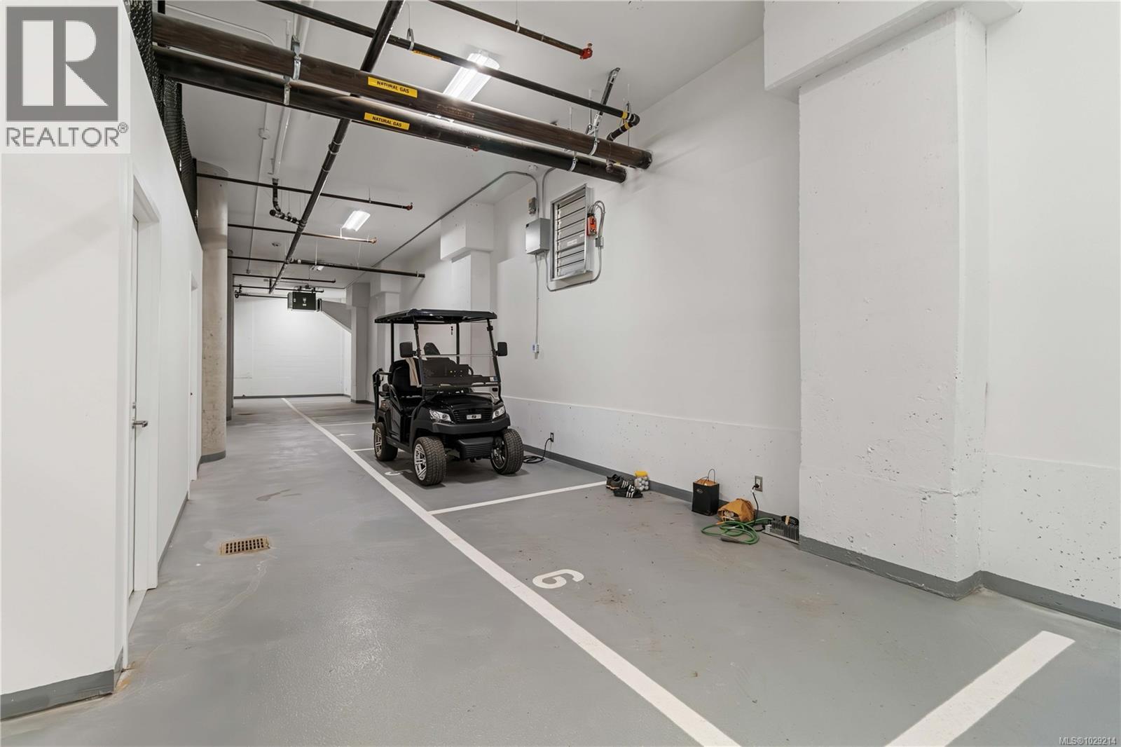 #1006 2000 HANNINGTON RD - 31