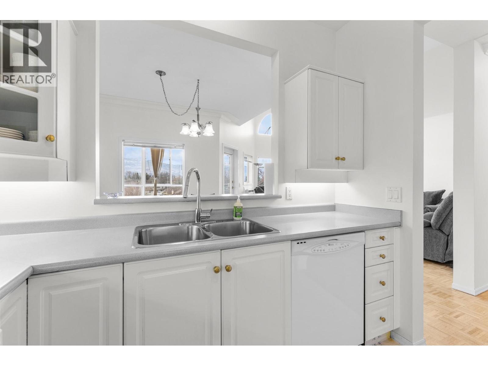 877 KLO Road Unit# 306, Kelowna