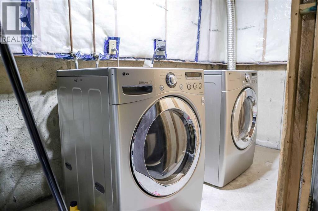 Single Family House for Sale in  Templeby Way NE Temple Calgary 