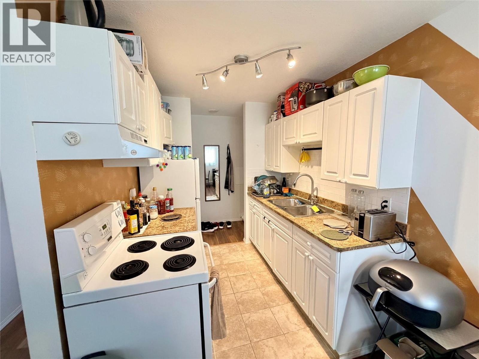 803 FAIRVIEW Road Unit# 211, Penticton