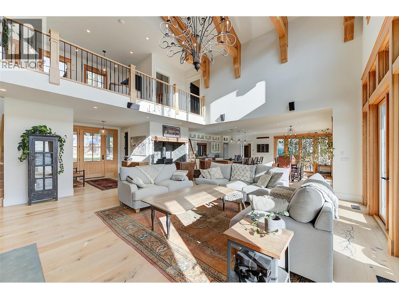 5474 Deadpine Drive, Kelowna