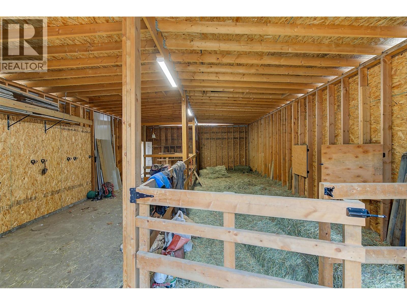 5474 Deadpine Drive, Kelowna