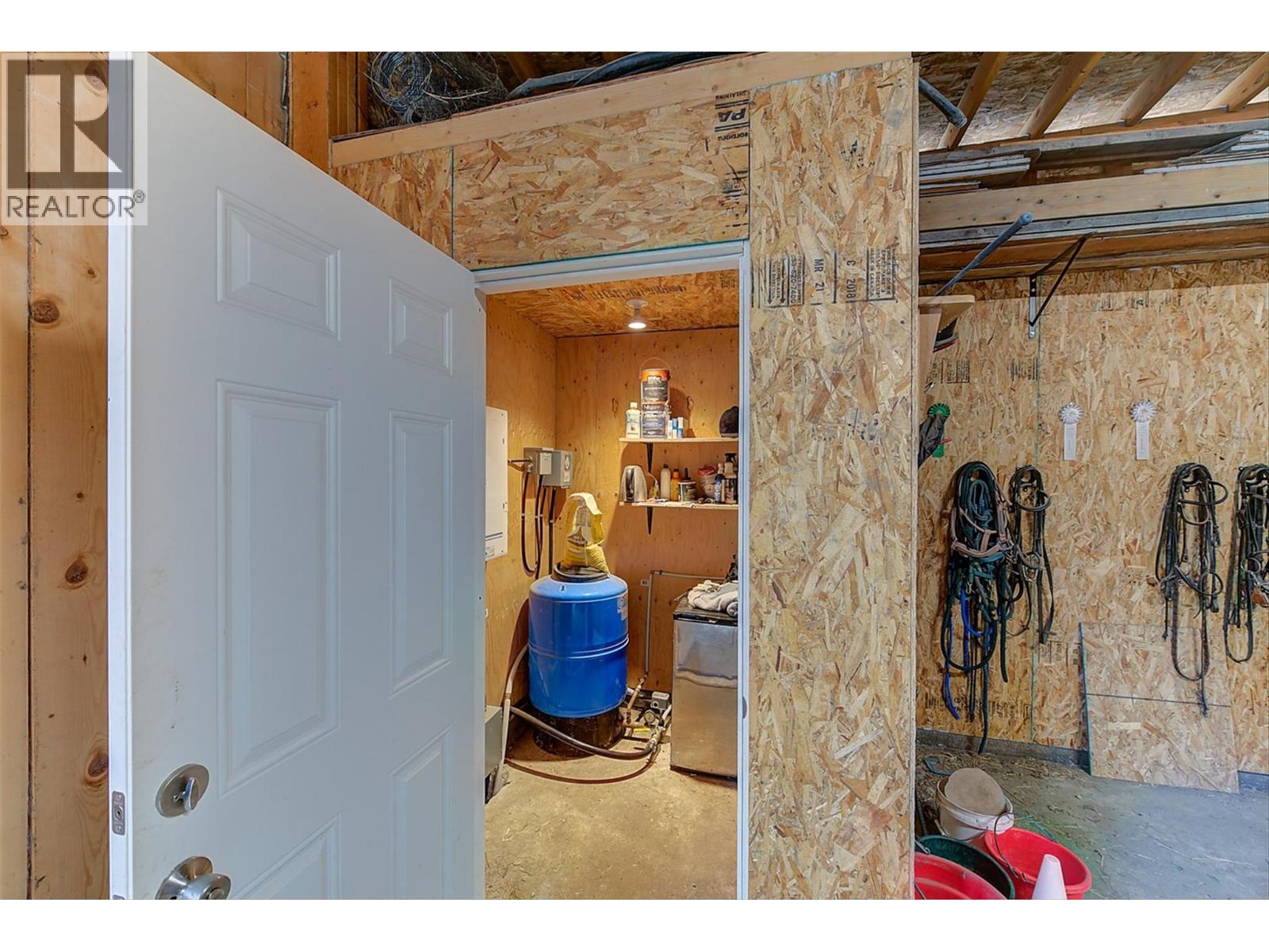 5474 Deadpine Drive, Kelowna