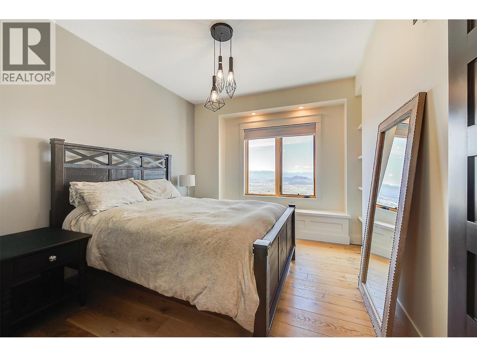 5474 Deadpine Drive, Kelowna