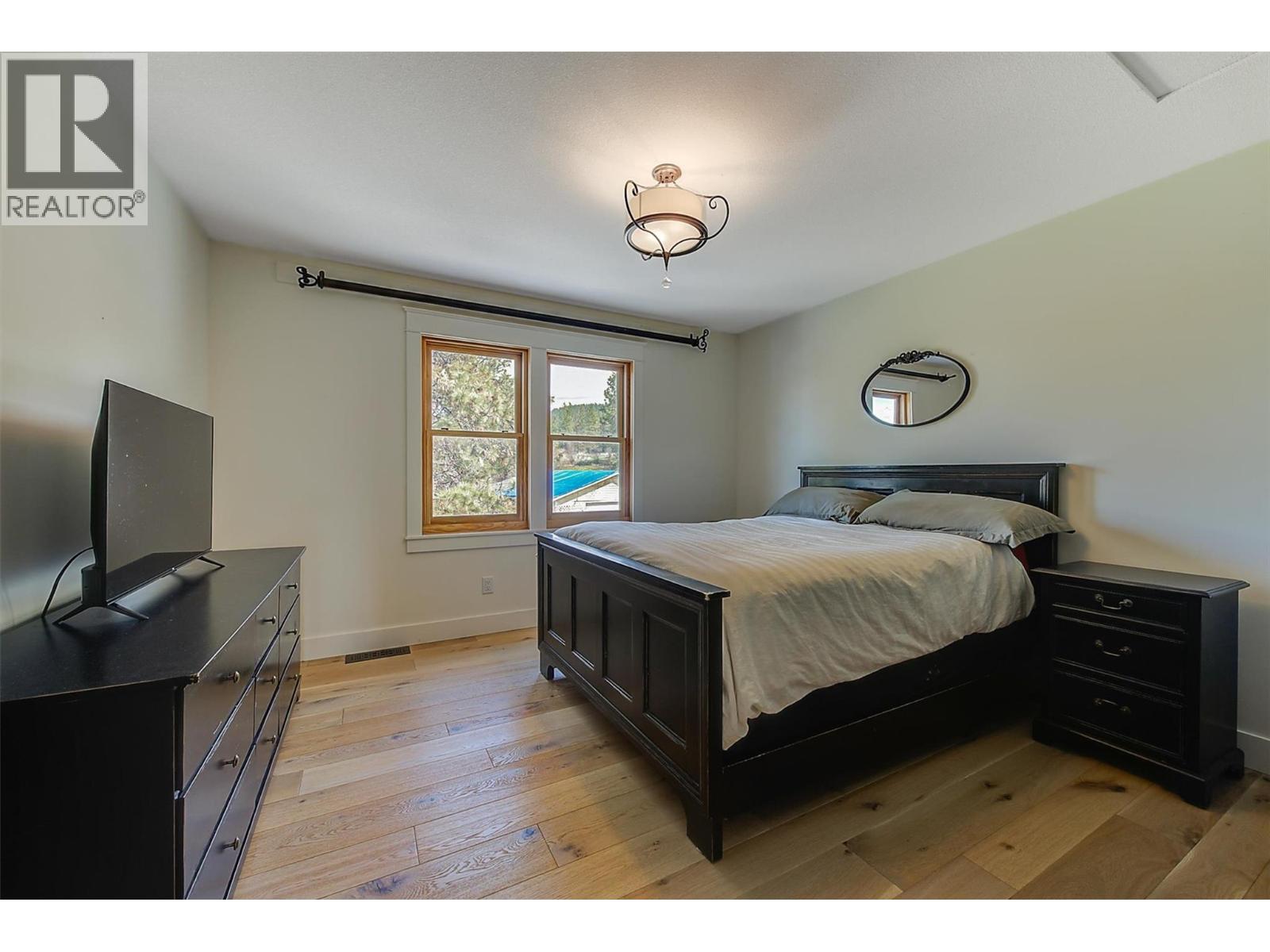 5474 Deadpine Drive, Kelowna