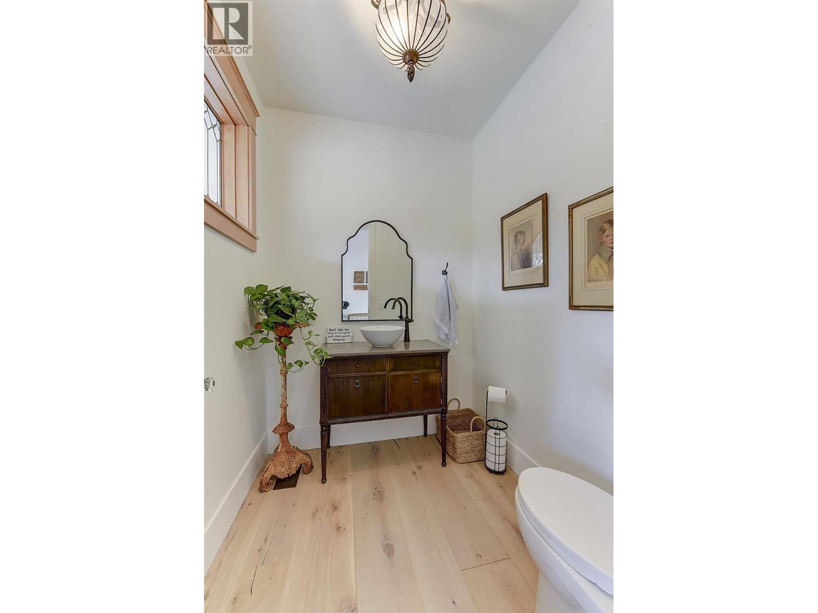 5474 Deadpine Drive, Kelowna