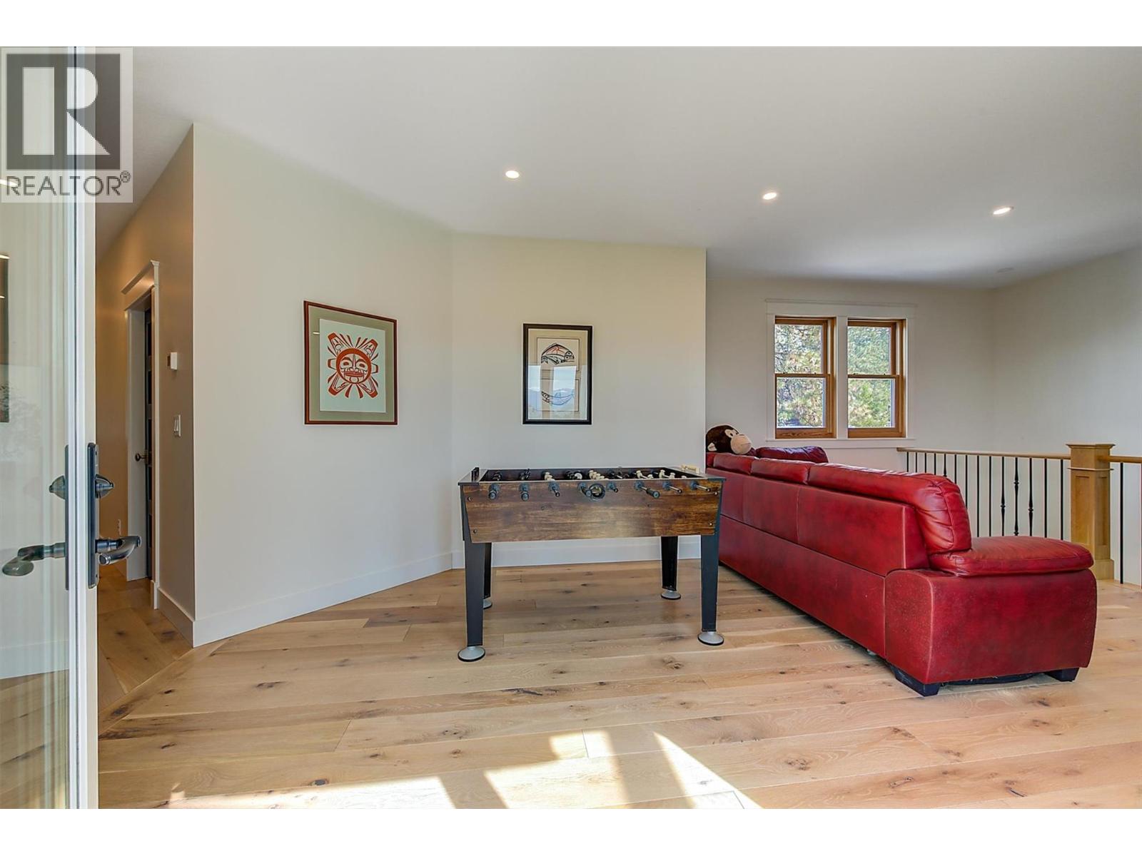 5474 Deadpine Drive, Kelowna