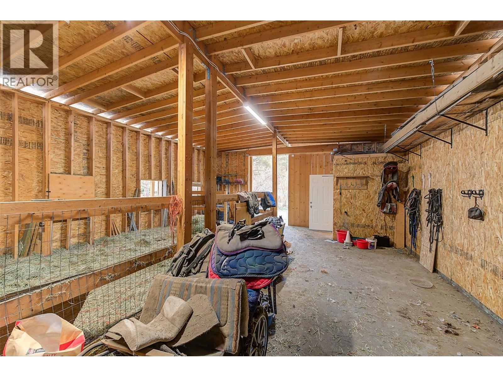 5474 Deadpine Drive, Kelowna