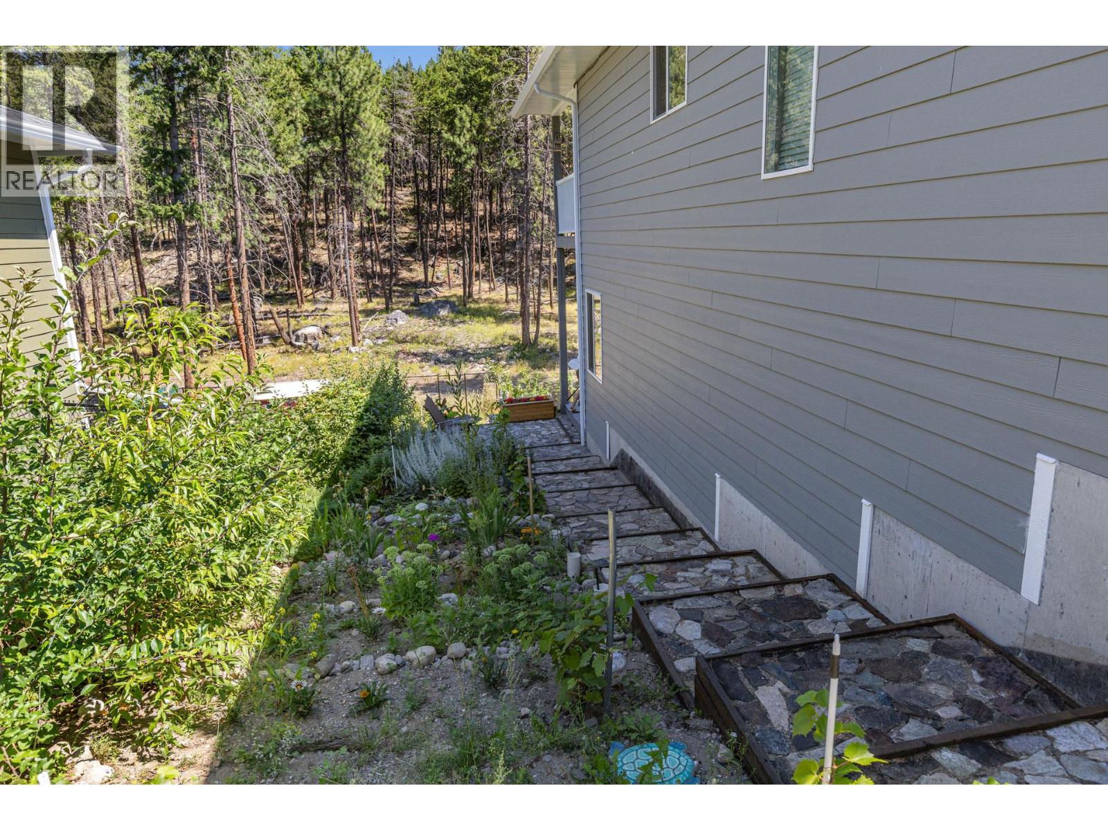 690 Muir Road, Kelowna