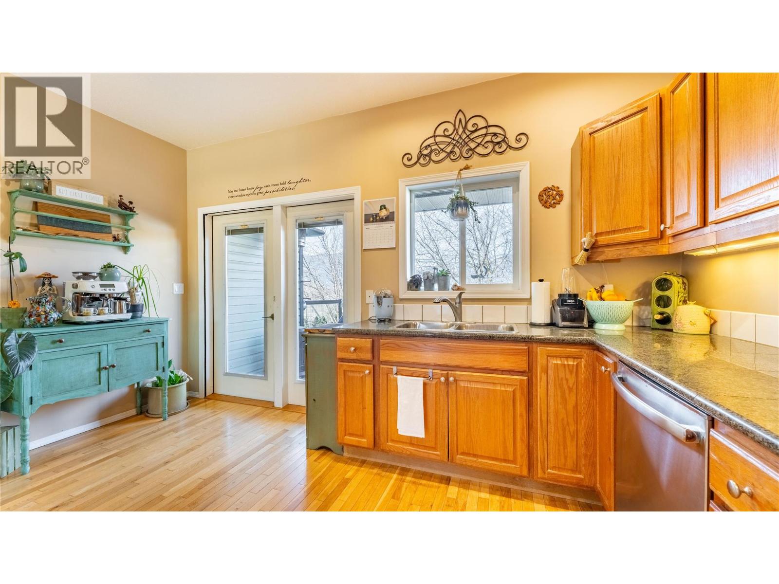 235 3rd Avenue S, Creston