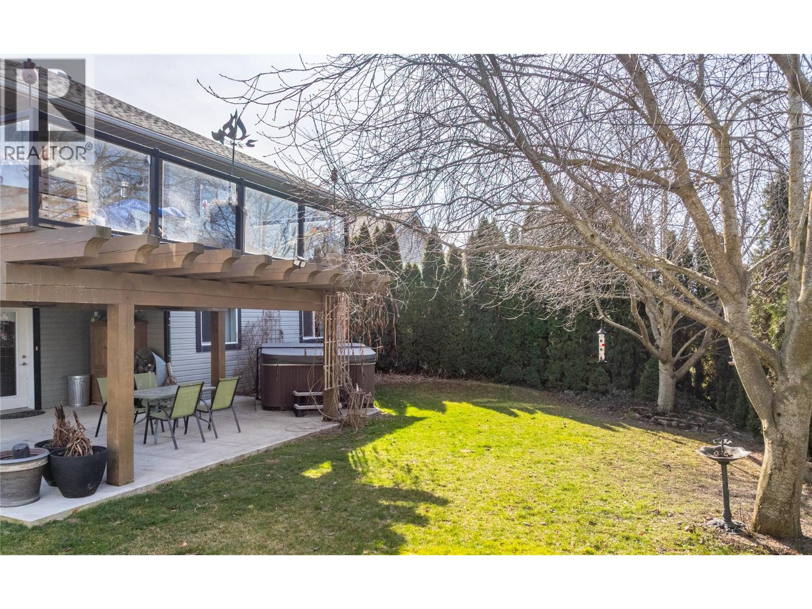 235 3rd Avenue S, Creston